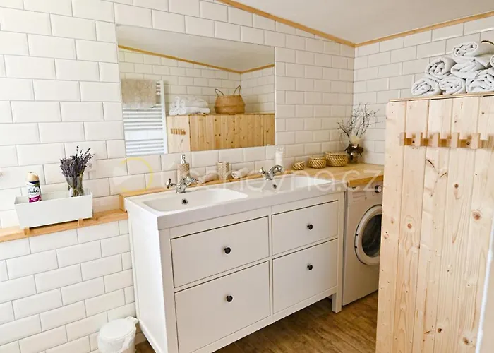 Chaloupka Ruzenka Ii Holiday home Arnoltice u Decina